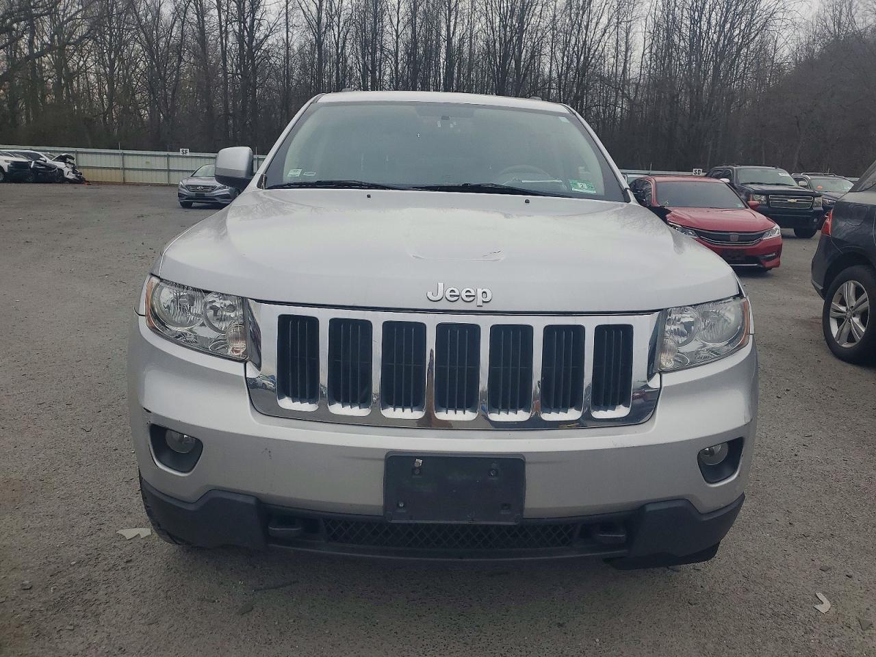 2012 JEEP GRAND CHEROKEE LAREDO photo 5