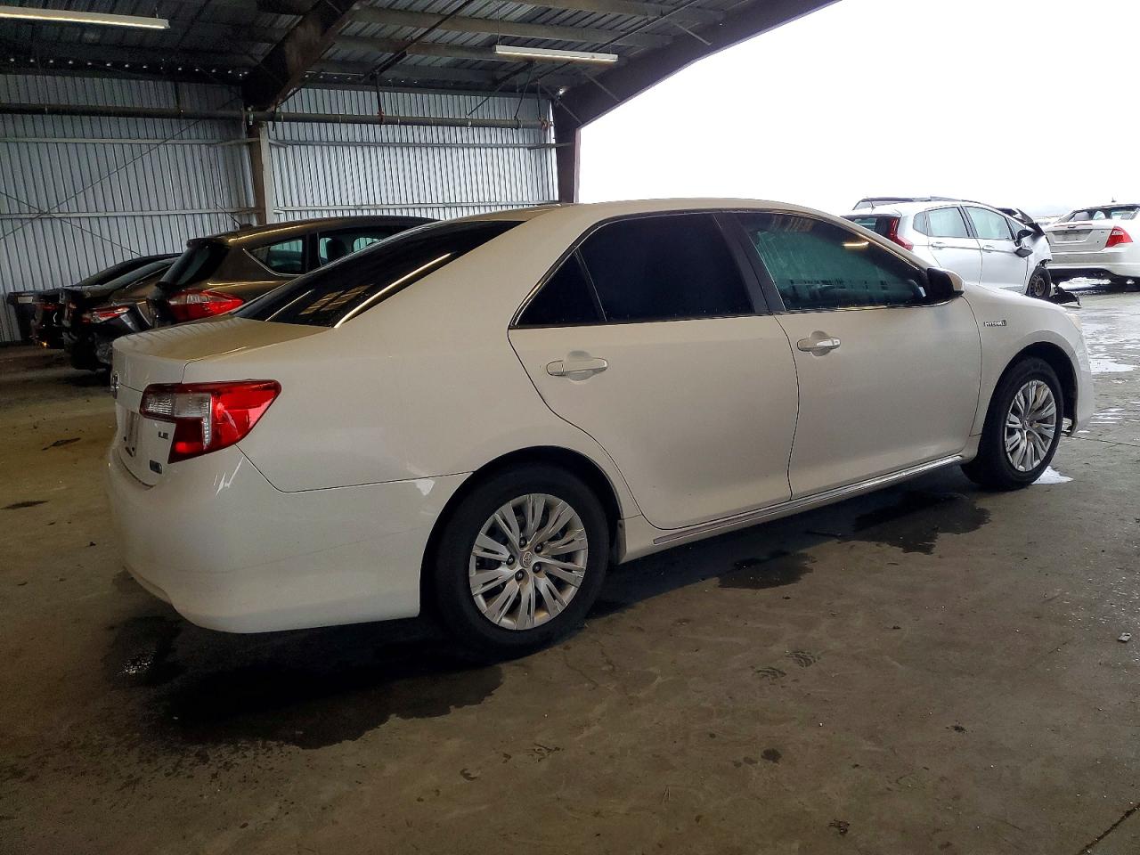 2013 TOYOTA CAMRY HYBRID photo 3