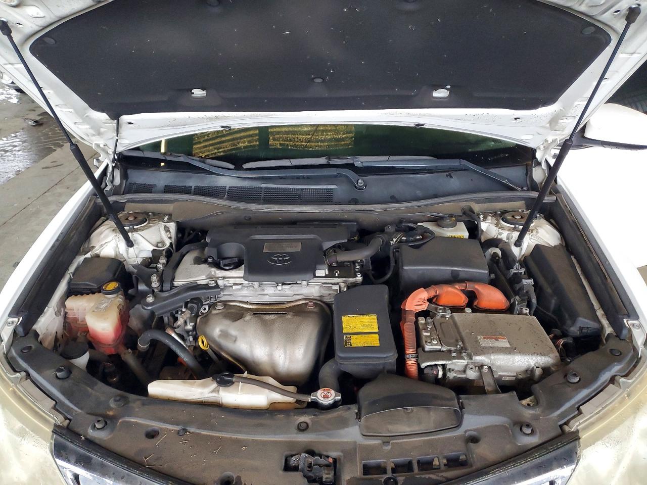2013 TOYOTA CAMRY HYBRID photo 11