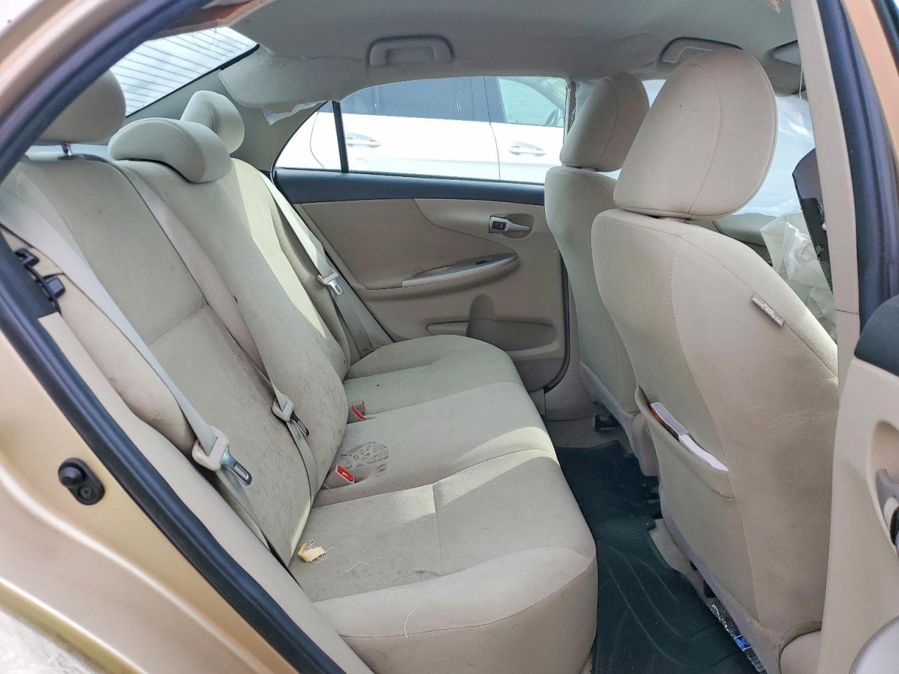 2013 TOYOTA COROLLA BASE photo 10