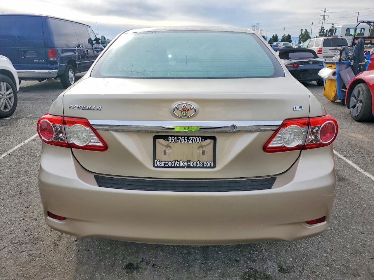 2013 TOYOTA COROLLA BASE photo 6