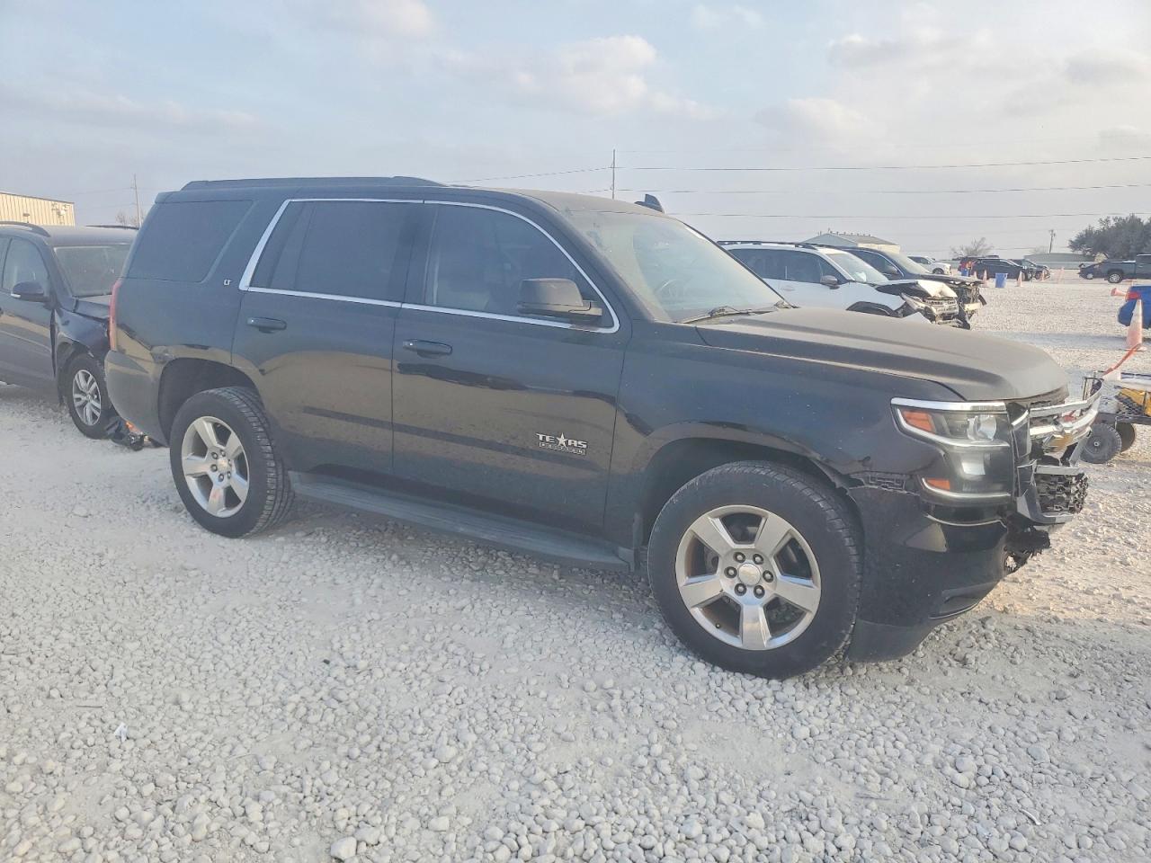 2016 CHEVROLET TAHOE C1500 LT photo 4