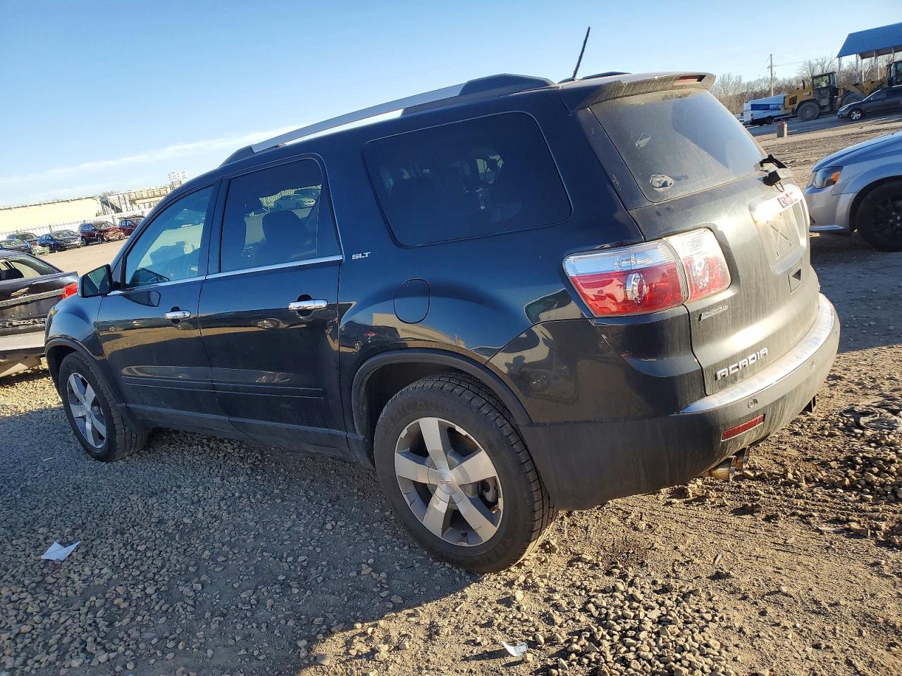 2011 GMC ACADIA SLT-1 photo 2