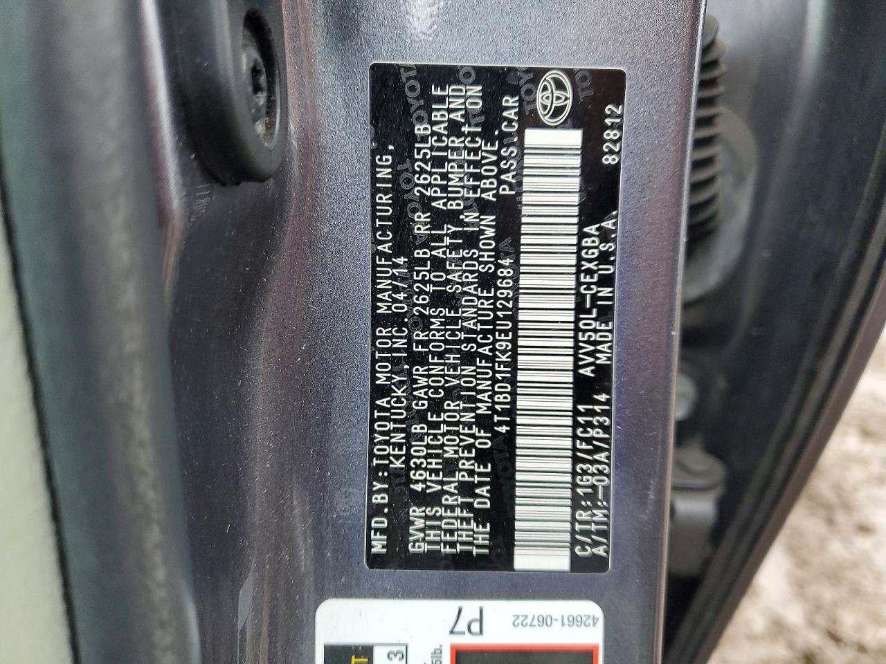 2014 TOYOTA CAMRY HYBRID photo 12