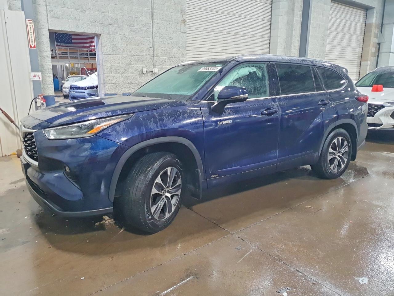 2021 TOYOTA HIGHLANDER