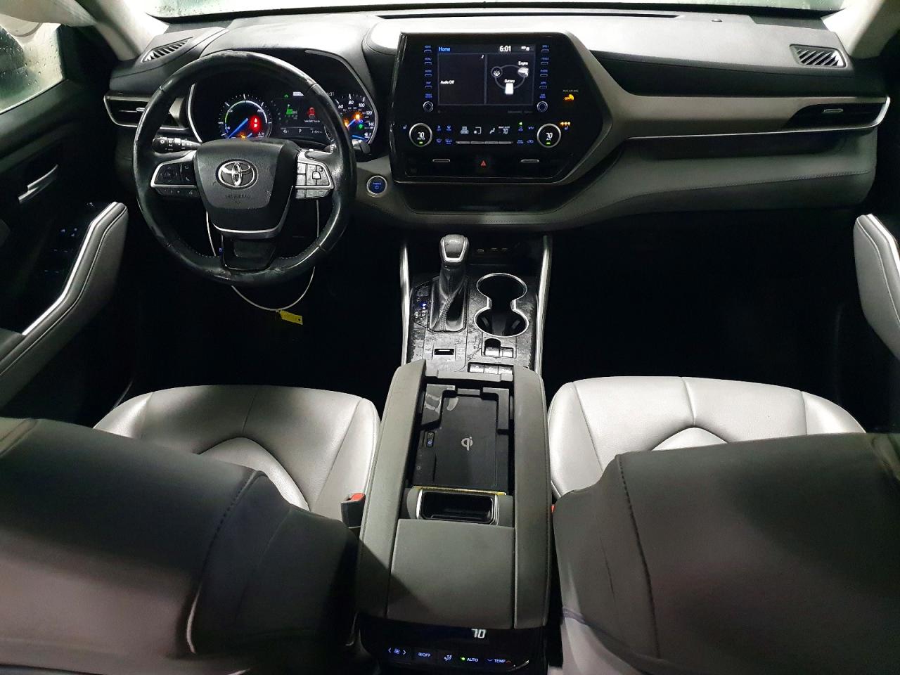 2021 TOYOTA HIGHLANDER HYBRID XLE photo 8