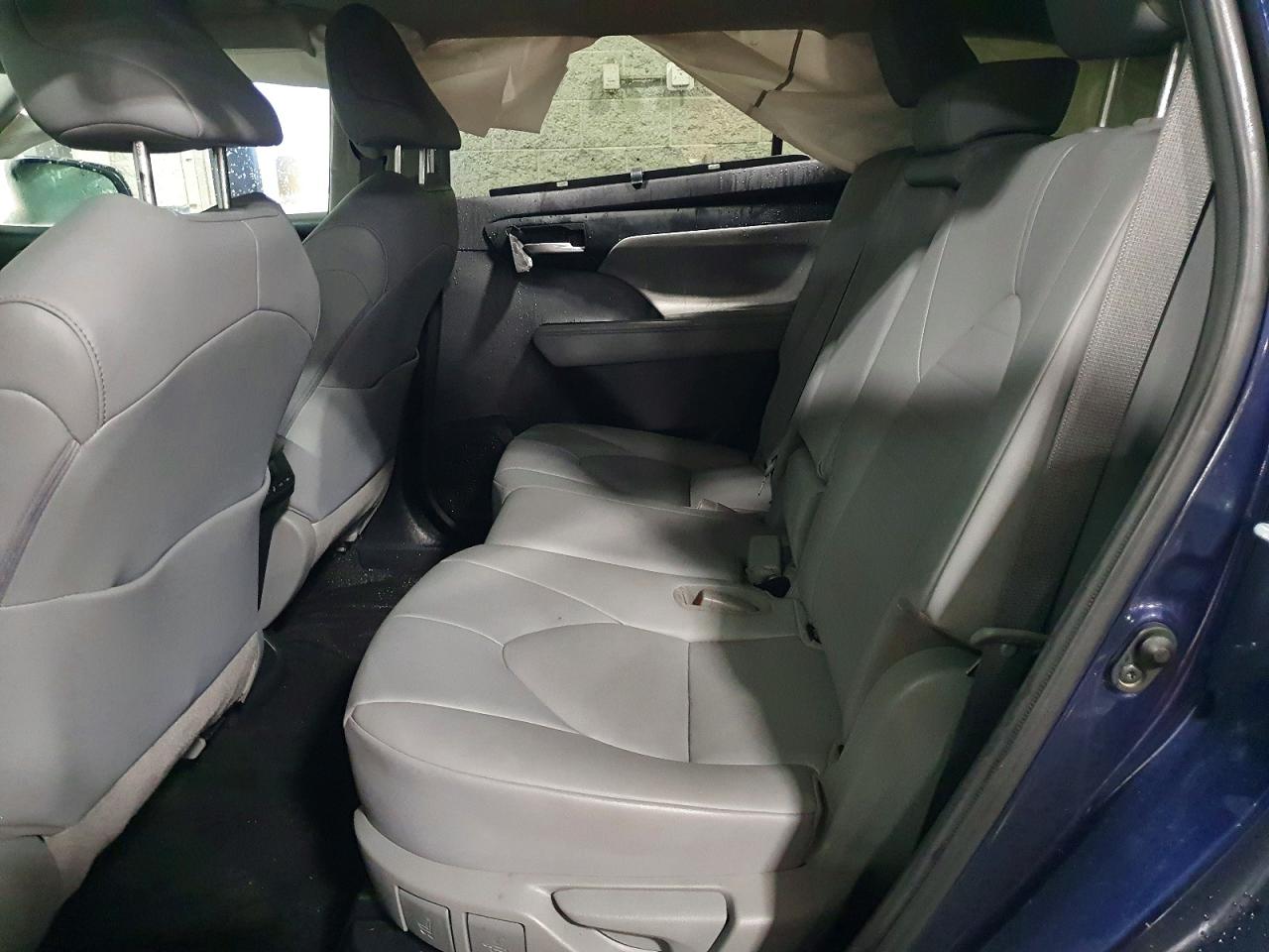 2021 TOYOTA HIGHLANDER HYBRID XLE photo 11