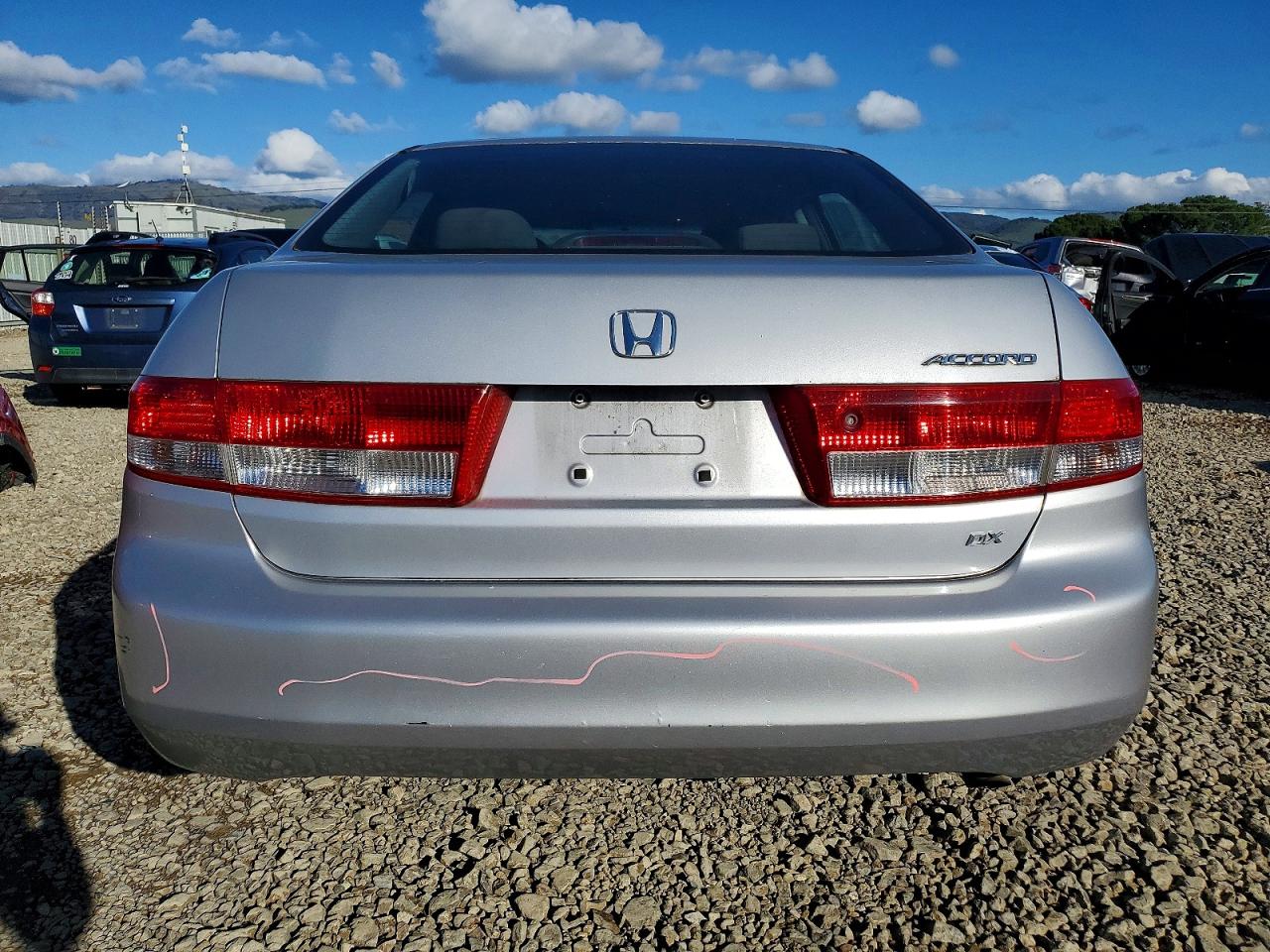 2004 HONDA ACCORD DX photo 6