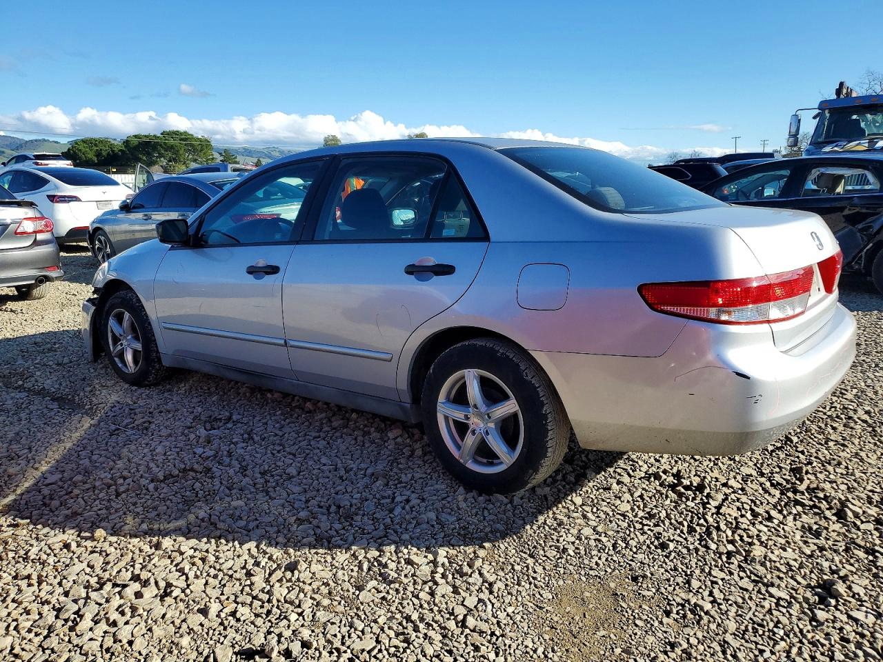 2004 HONDA ACCORD DX photo 2