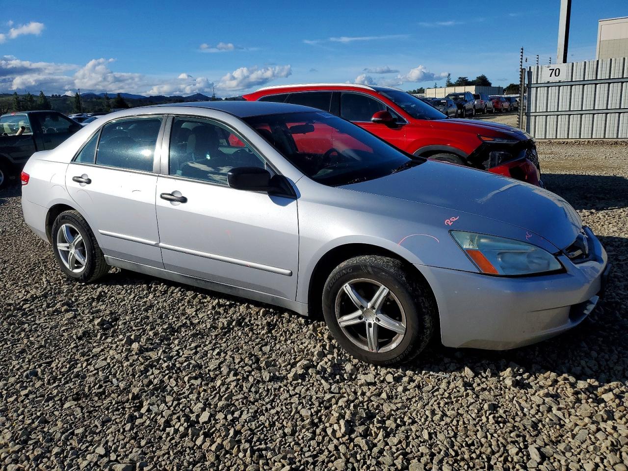 2004 HONDA ACCORD DX photo 4