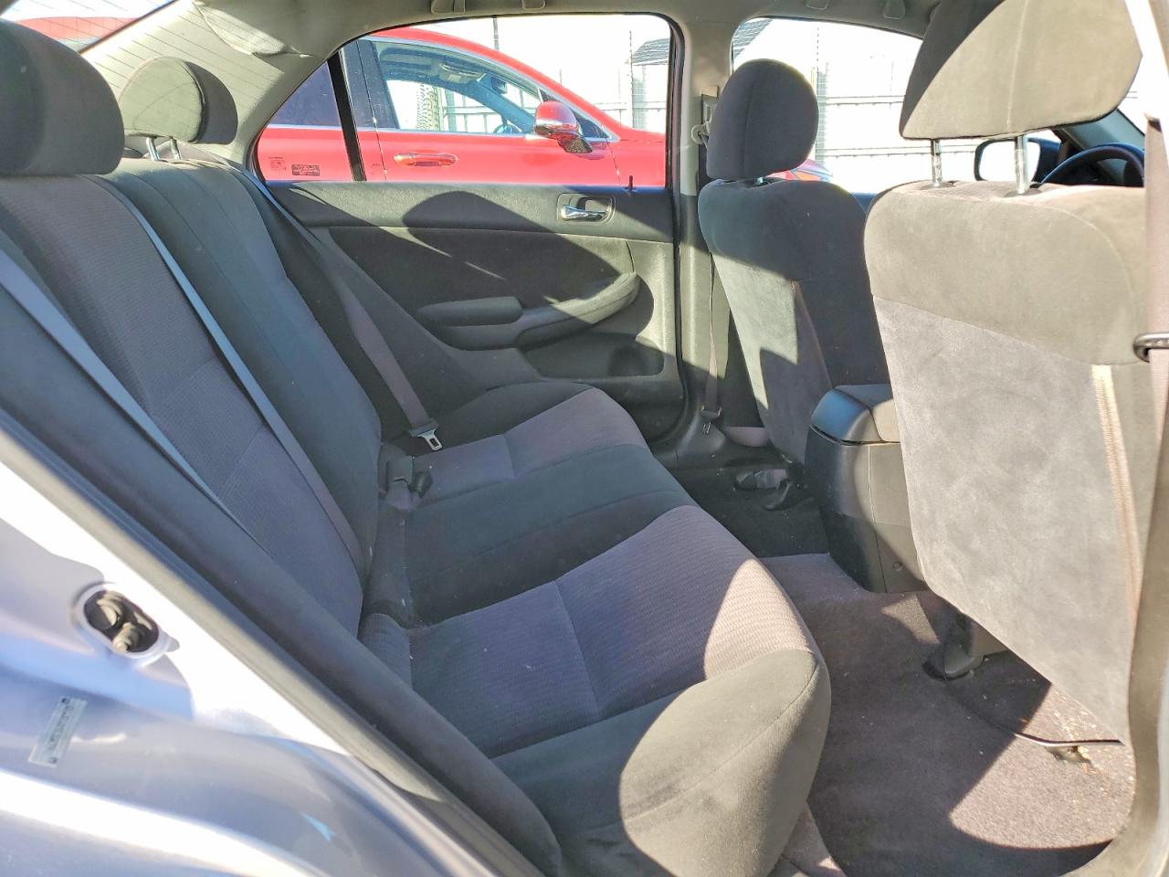 2004 HONDA ACCORD DX photo 10