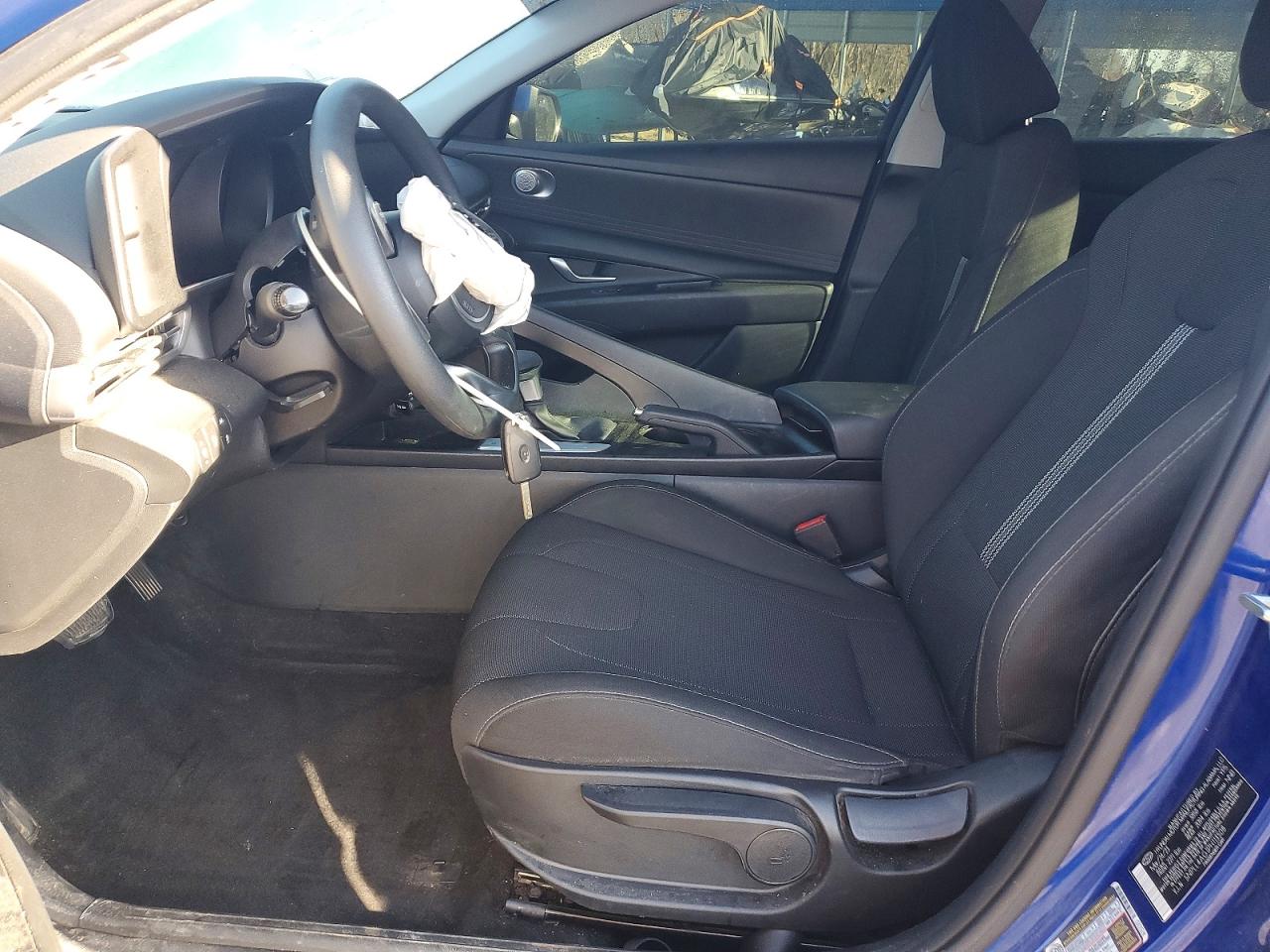 2023 HYUNDAI ELANTRA SE photo 7