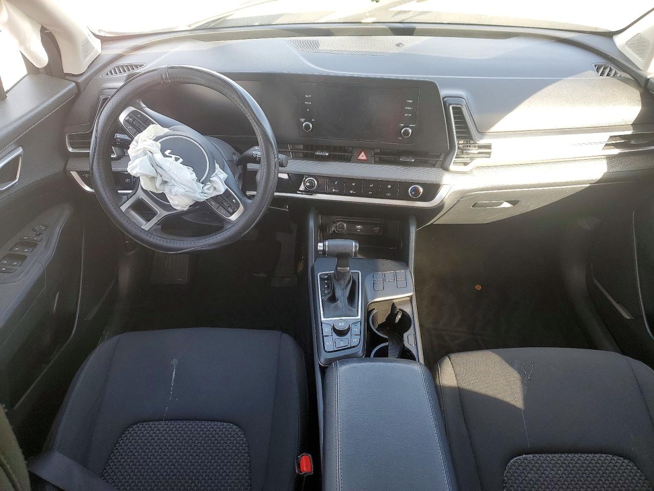 2023 KIA SPORTAGE LX photo 8