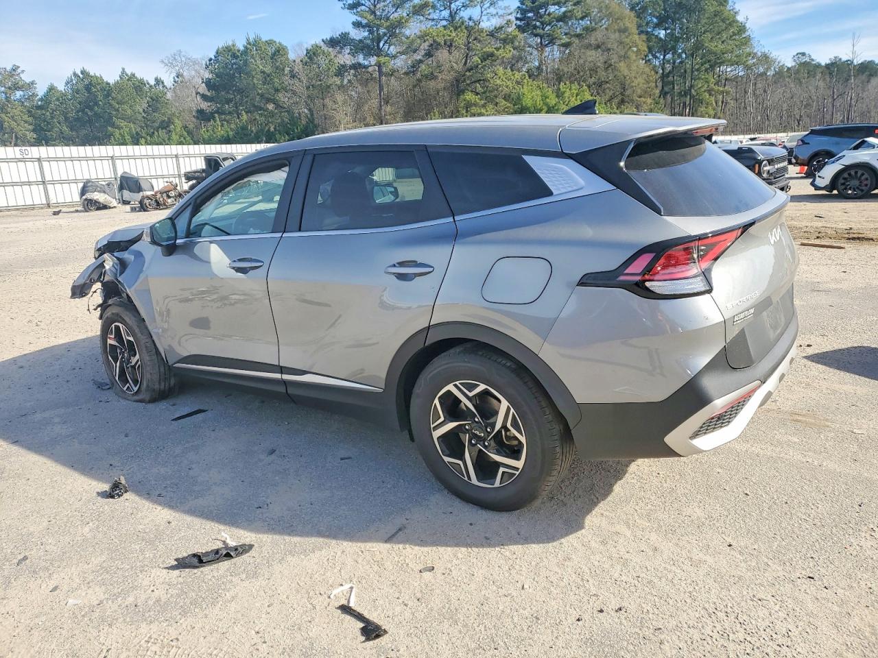 2023 KIA SPORTAGE LX photo 2