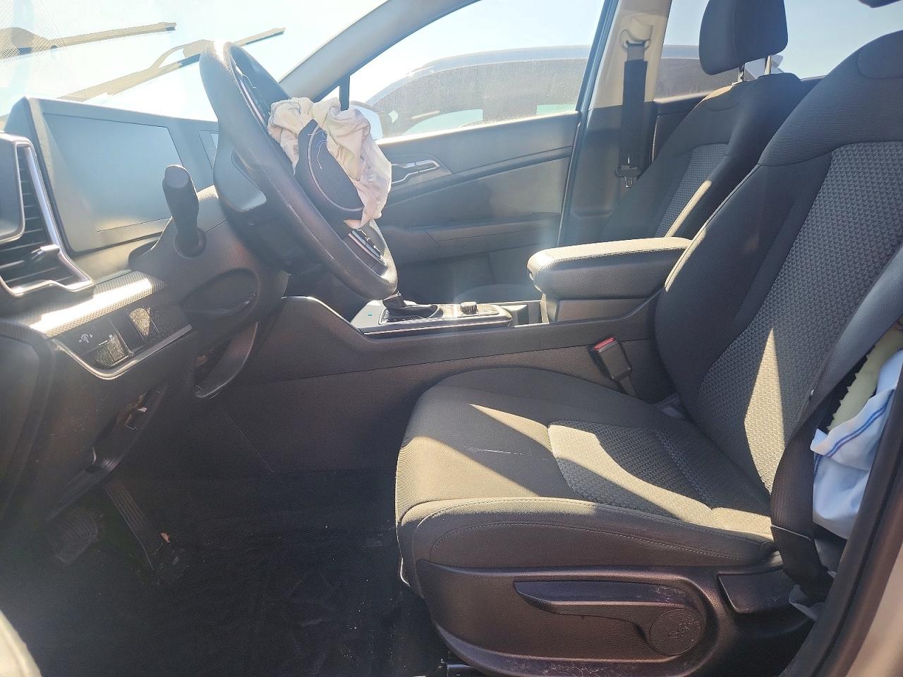 2023 KIA SPORTAGE LX photo 7