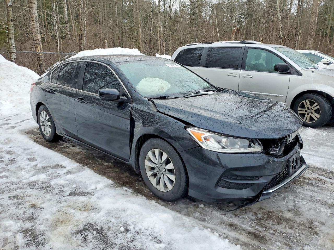 2017 HONDA ACCORD LX photo 4