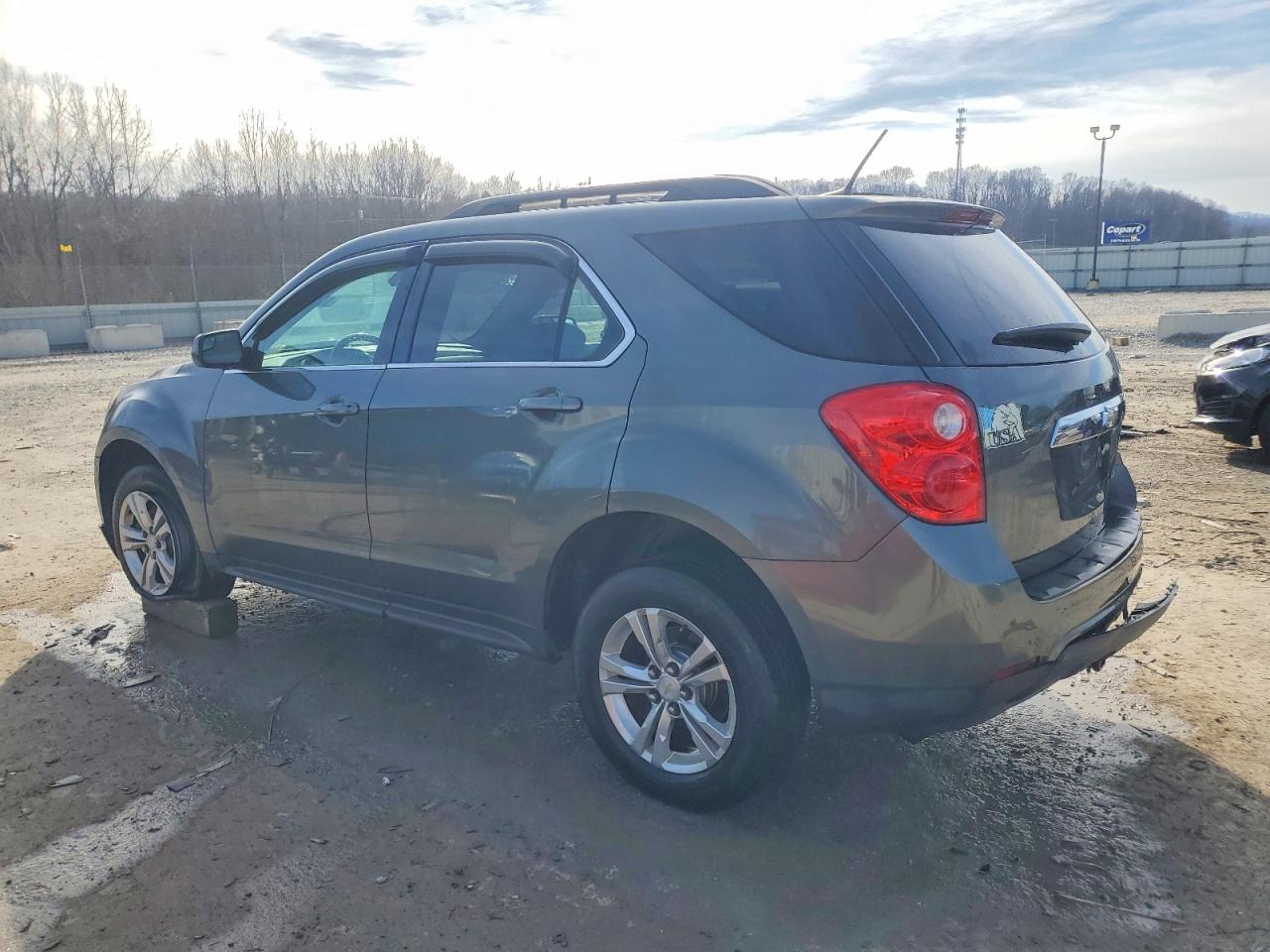 2013 CHEVROLET EQUINOX LT photo 2