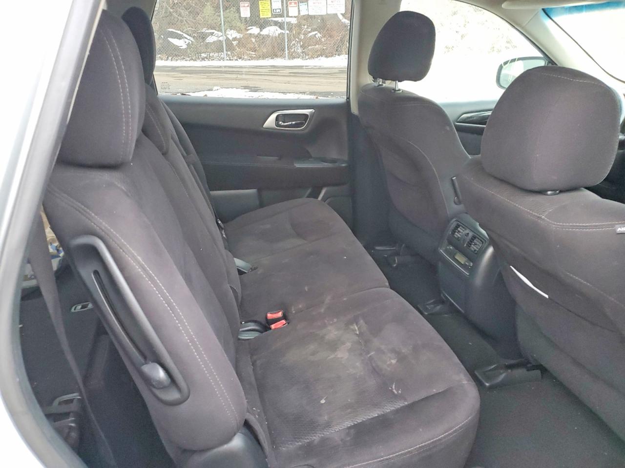 2013 NISSAN PATHFINDER S photo 11
