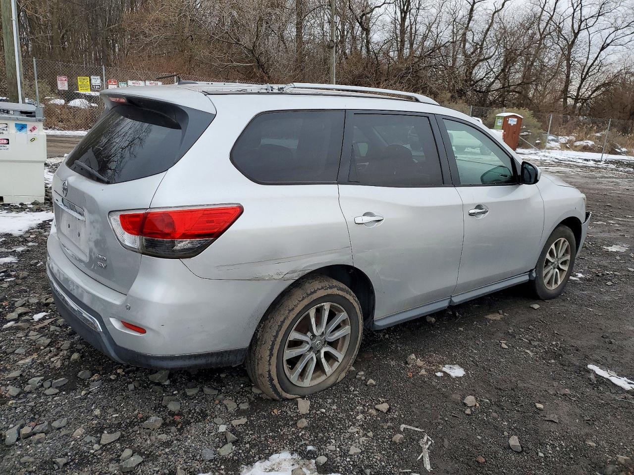 2013 NISSAN PATHFINDER S photo 3
