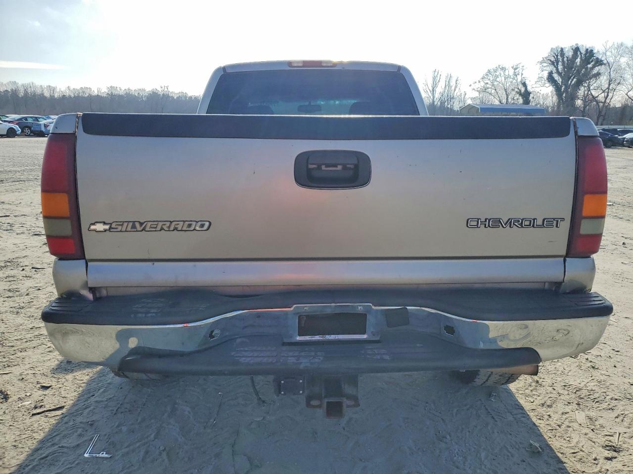 2003 CHEVROLET SILVERADO C1500 photo 6