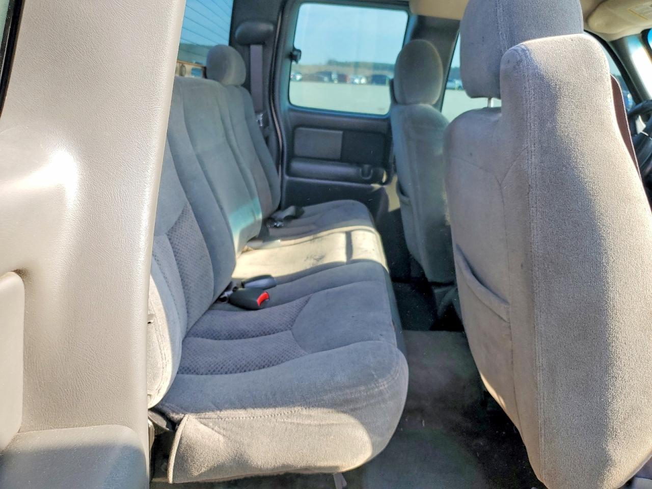 2003 CHEVROLET SILVERADO C1500 photo 10