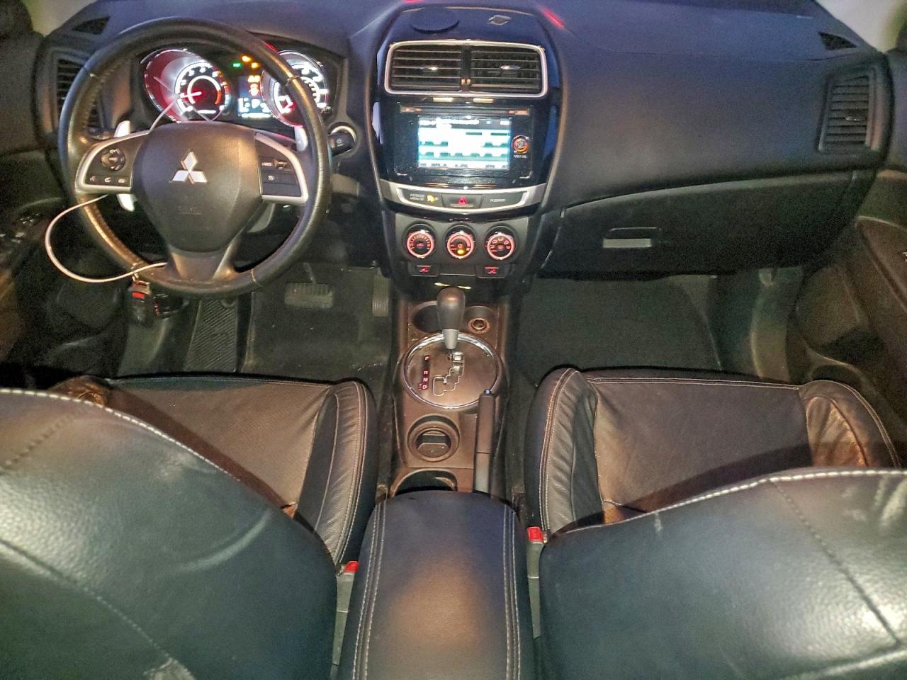2015 MITSUBISHI OUTLANDER SPORT SE photo 8