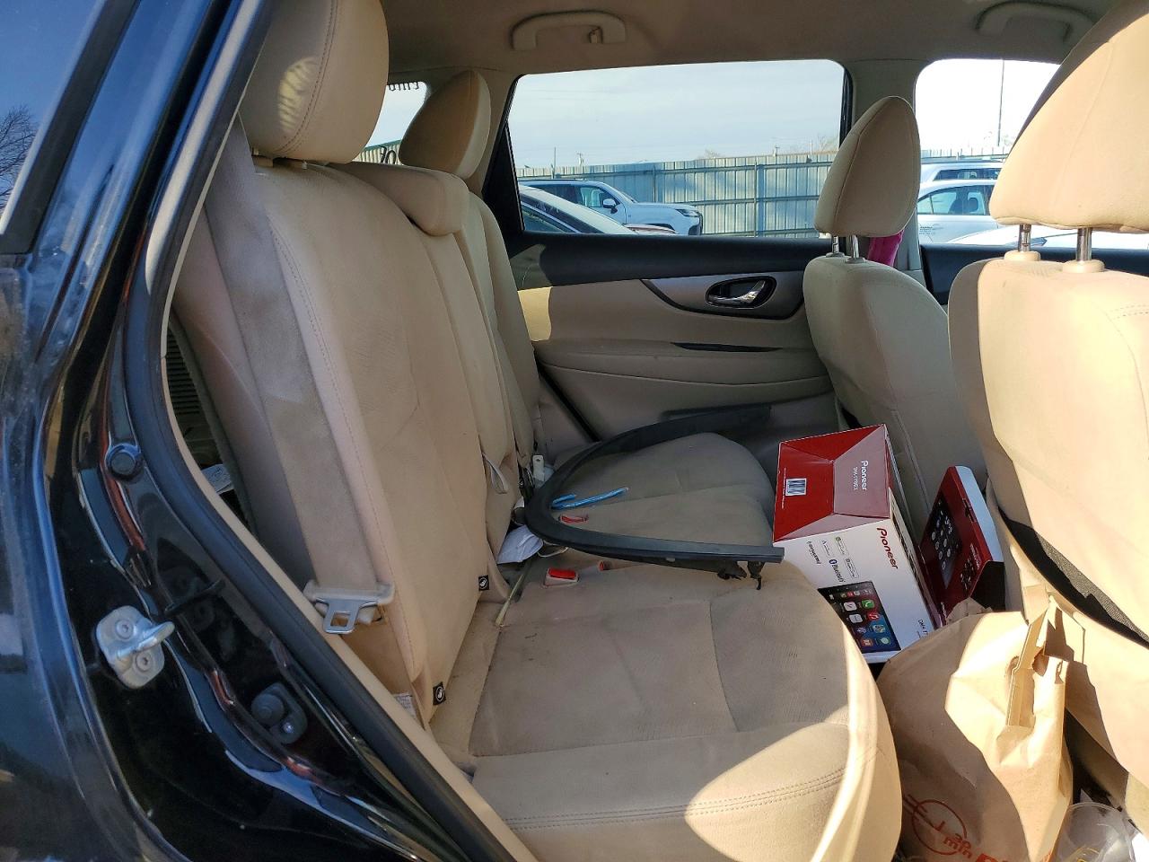 2016 NISSAN ROGUE S photo 10