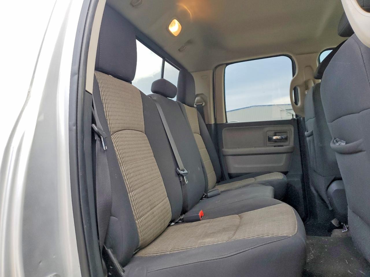 2011 DODGE RAM 1500 photo 10