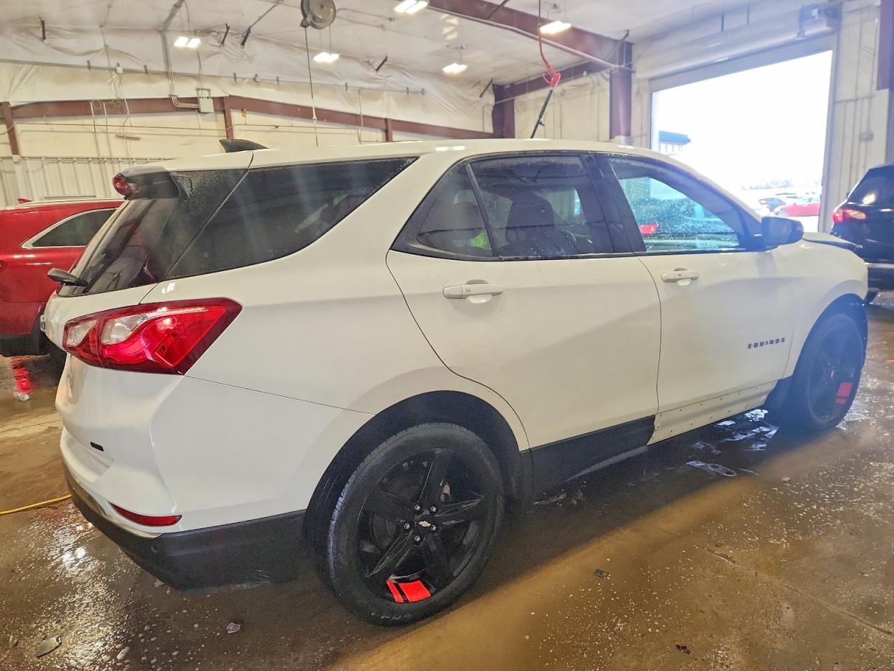 2019 CHEVROLET EQUINOX LT photo 3