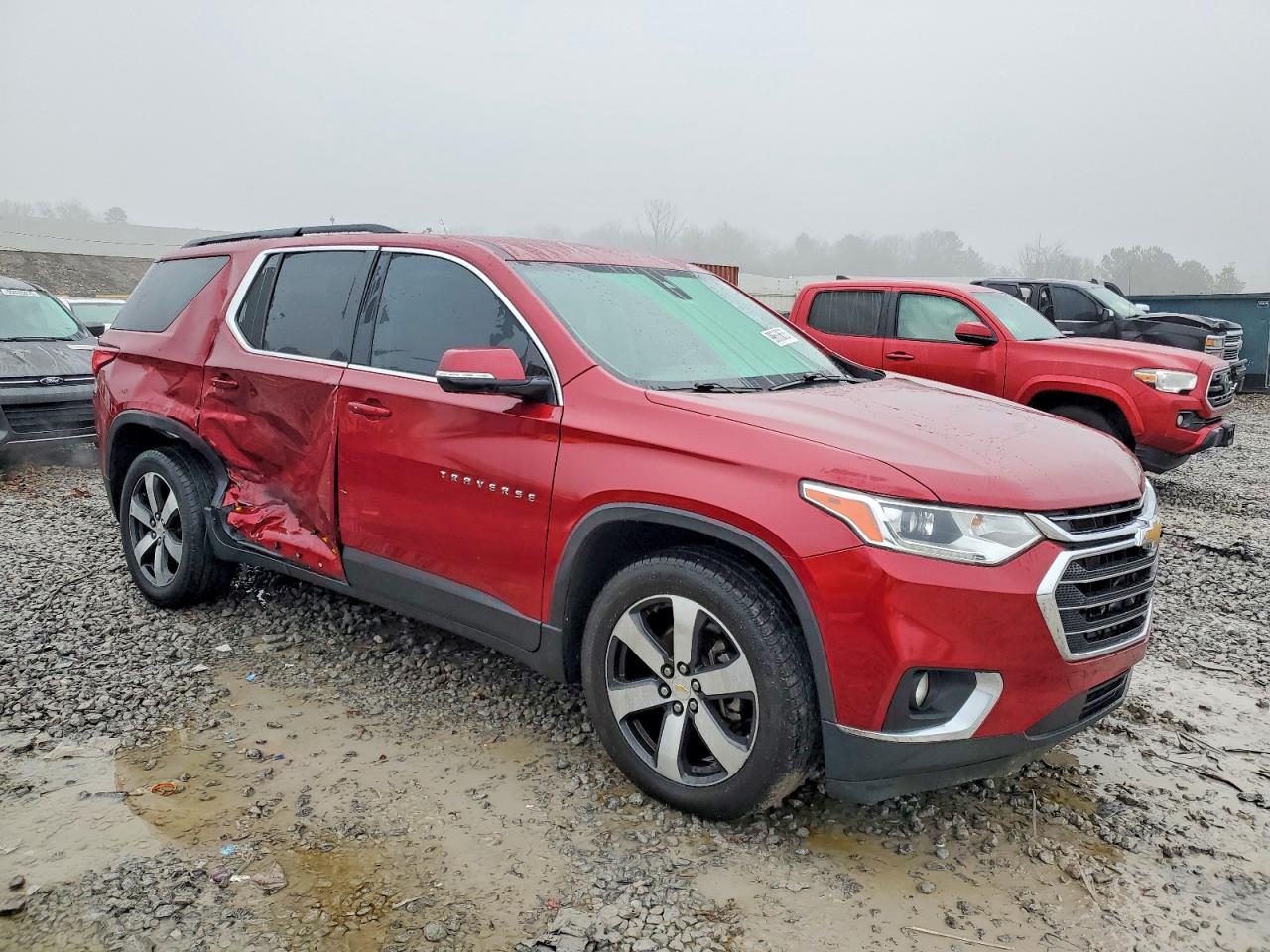 2020 CHEVROLET TRAVERSE LT photo 4