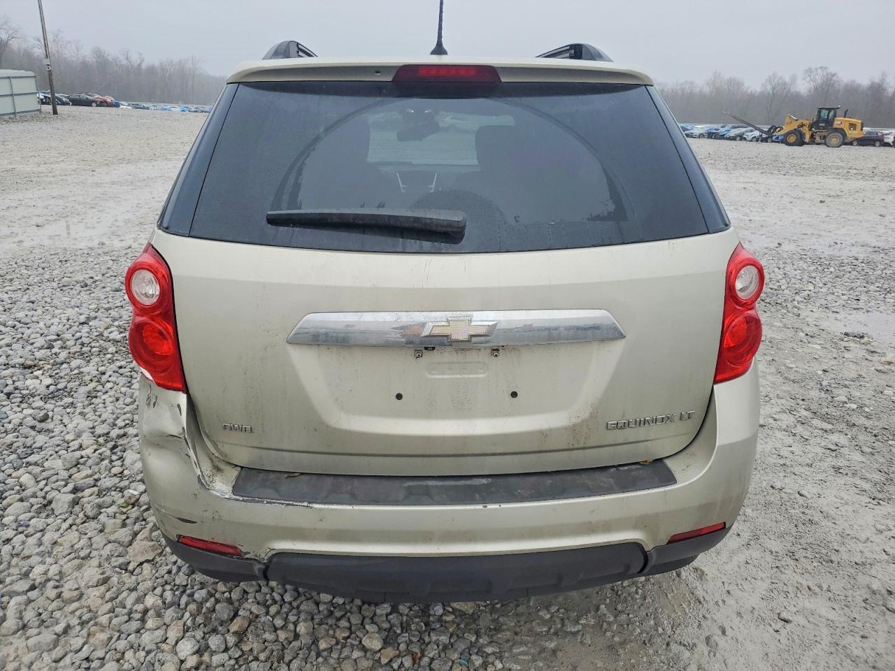 2014 CHEVROLET EQUINOX photo 6