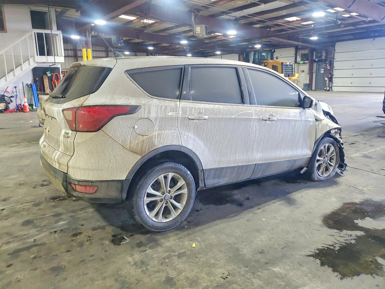 2019 FORD ESCAPE SE photo 3