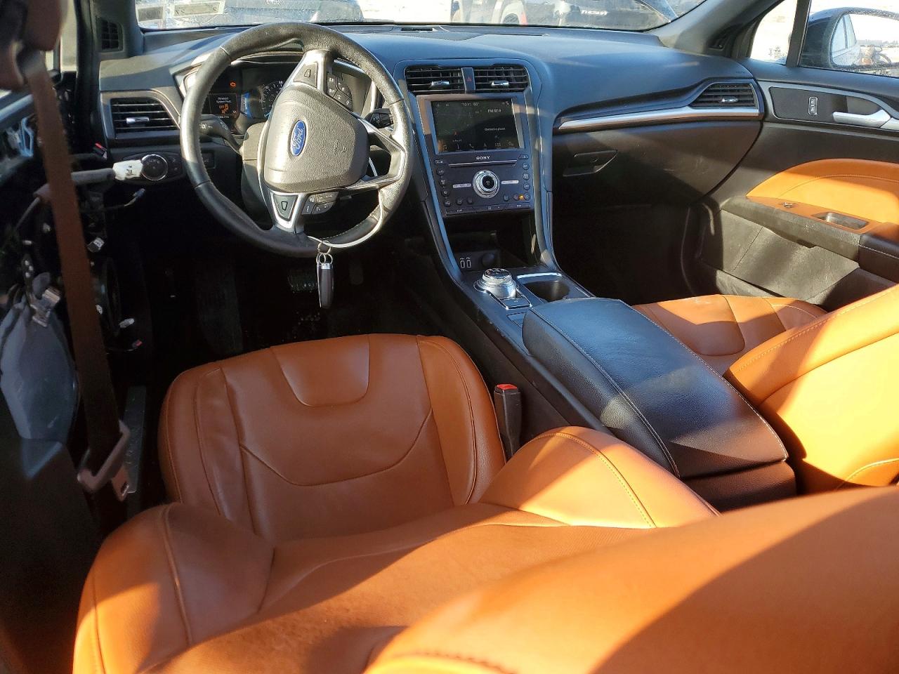 2019 FORD FUSION TITANIUM photo 8