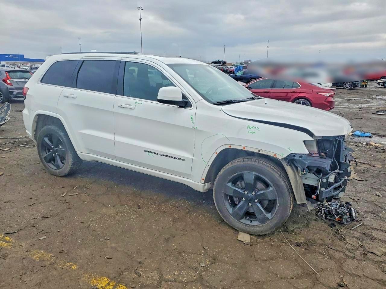 2015 JEEP GRAND CHEROKEE LAREDO photo 4