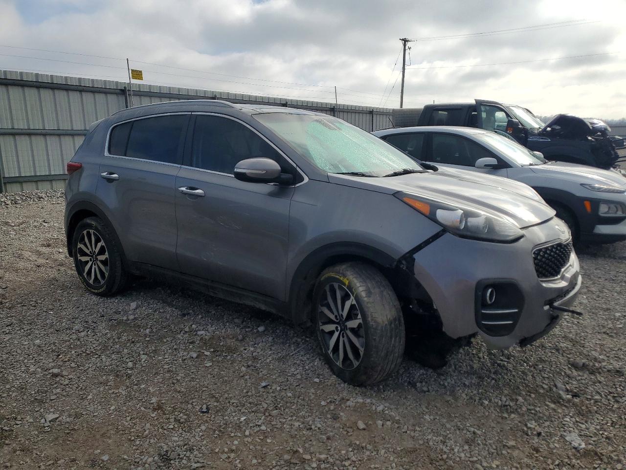 2017 KIA SPORTAGE EX photo 4