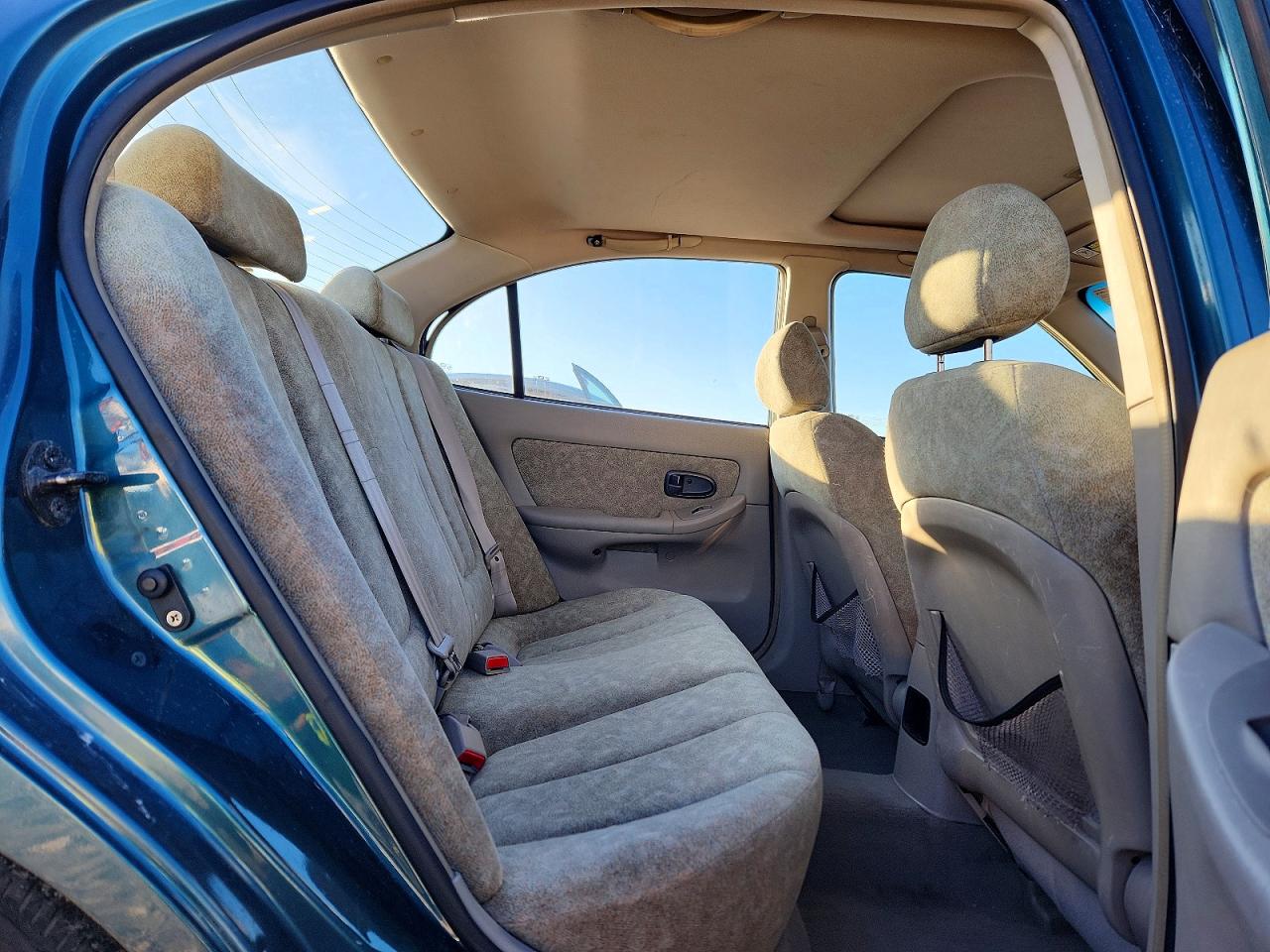 2001 HYUNDAI ELANTRA GLS photo 10