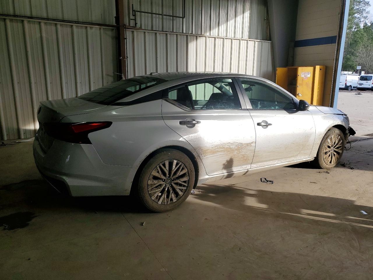 2024 NISSAN ALTIMA SV photo 3