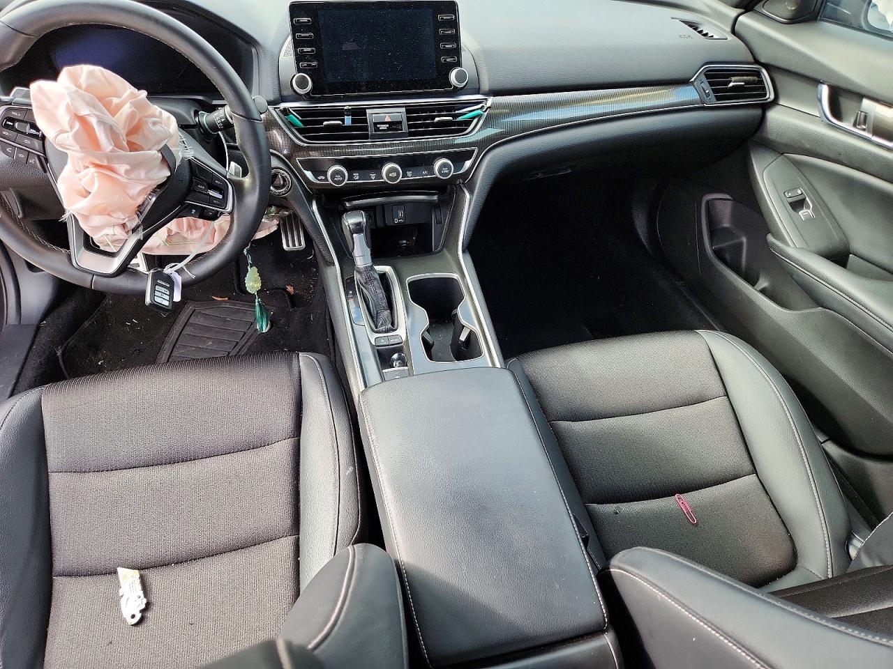 2018 HONDA ACCORD SPORT photo 8