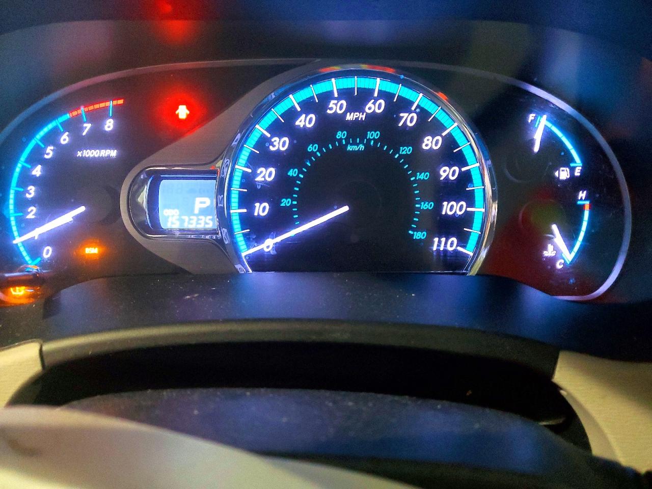 2014 TOYOTA SIENNA XLE photo 9
