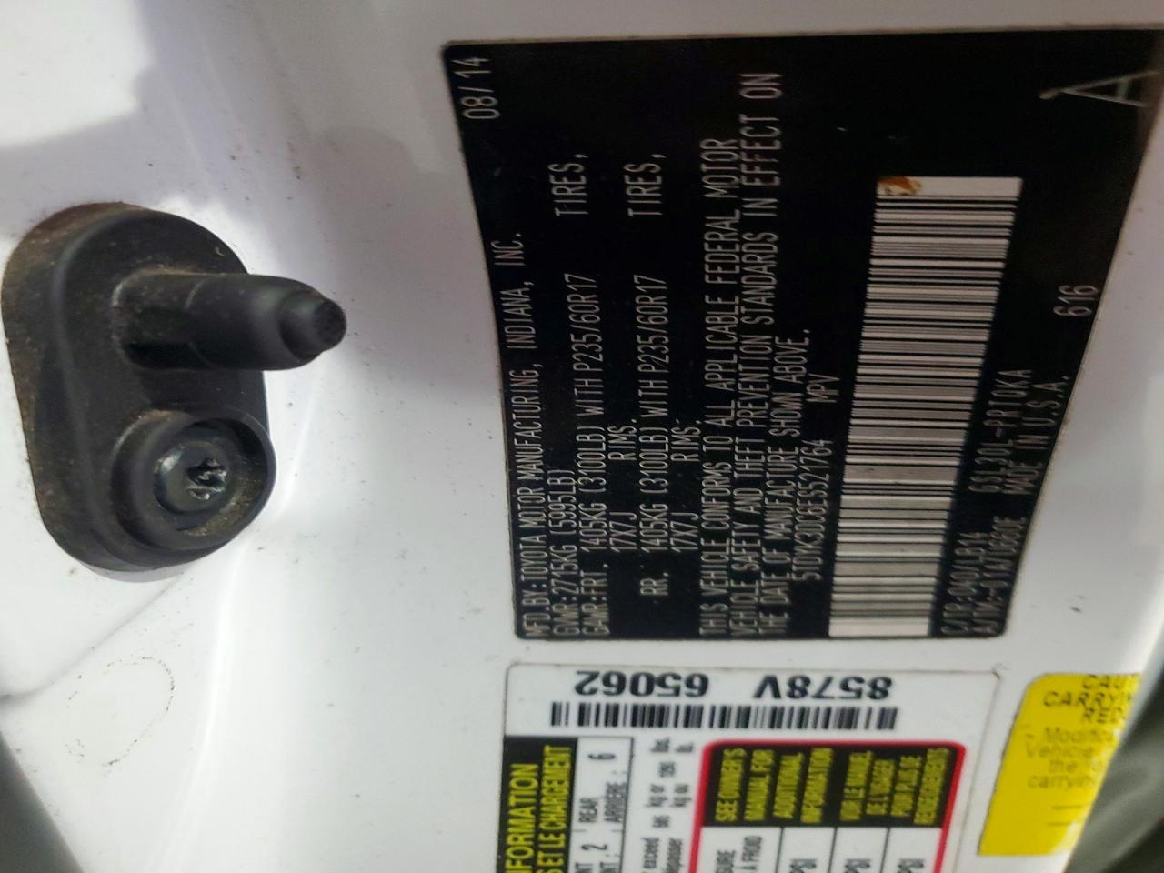 2014 TOYOTA SIENNA XLE photo 13