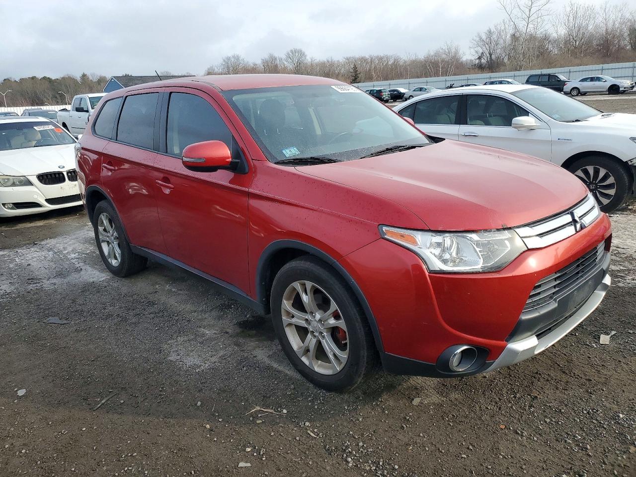 2015 MITSUBISHI OUTLANDER SE photo 4
