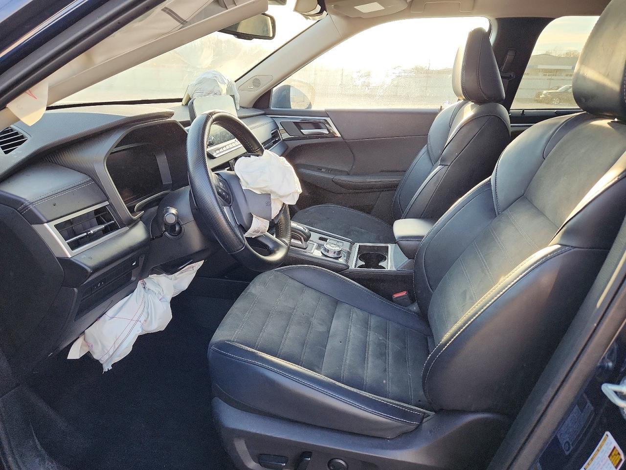 2024 MITSUBISHI OUTLANDER SE photo 7