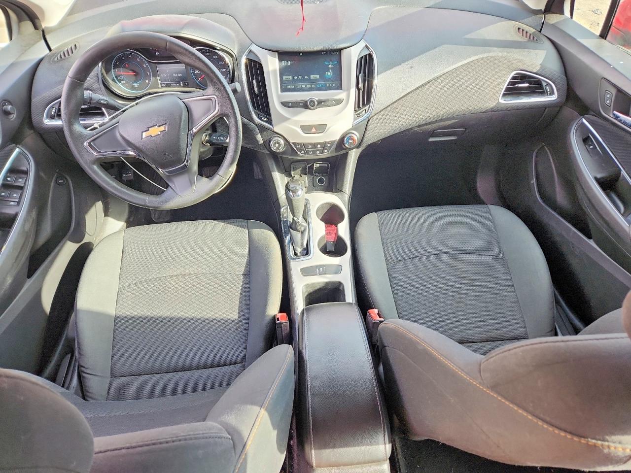 2016 CHEVROLET CRUZE LS photo 8
