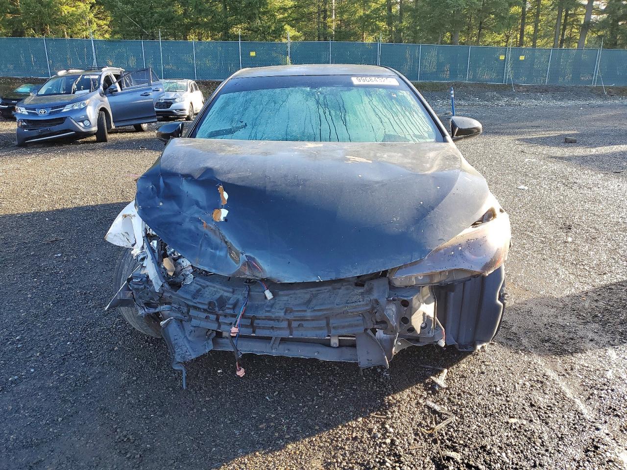 2016 TOYOTA CAMRY LE photo 5