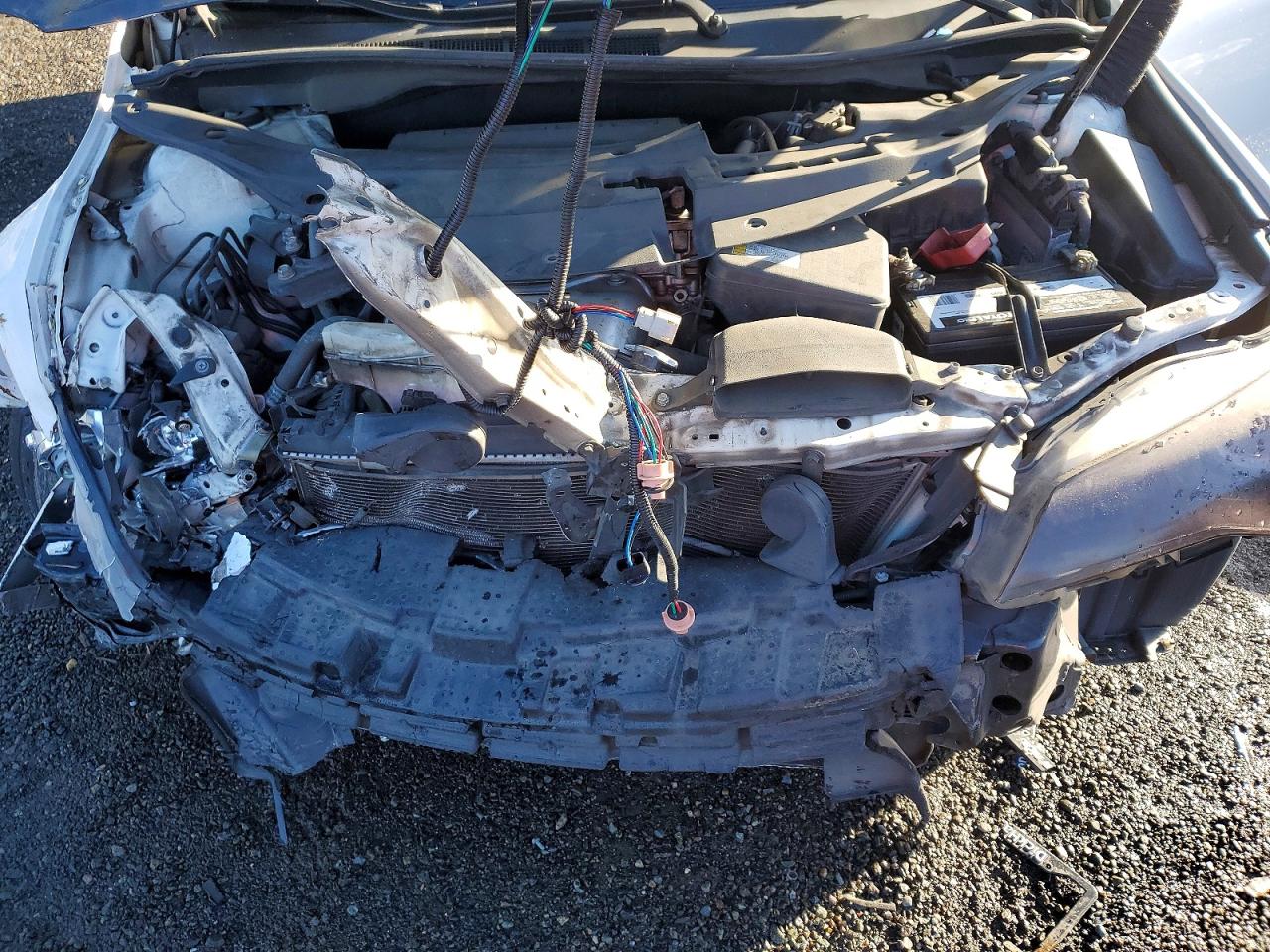 2016 TOYOTA CAMRY LE photo 11