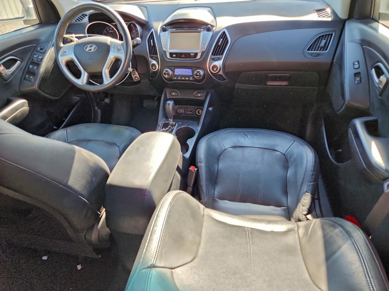 2012 HYUNDAI TUCSON GLS photo 15