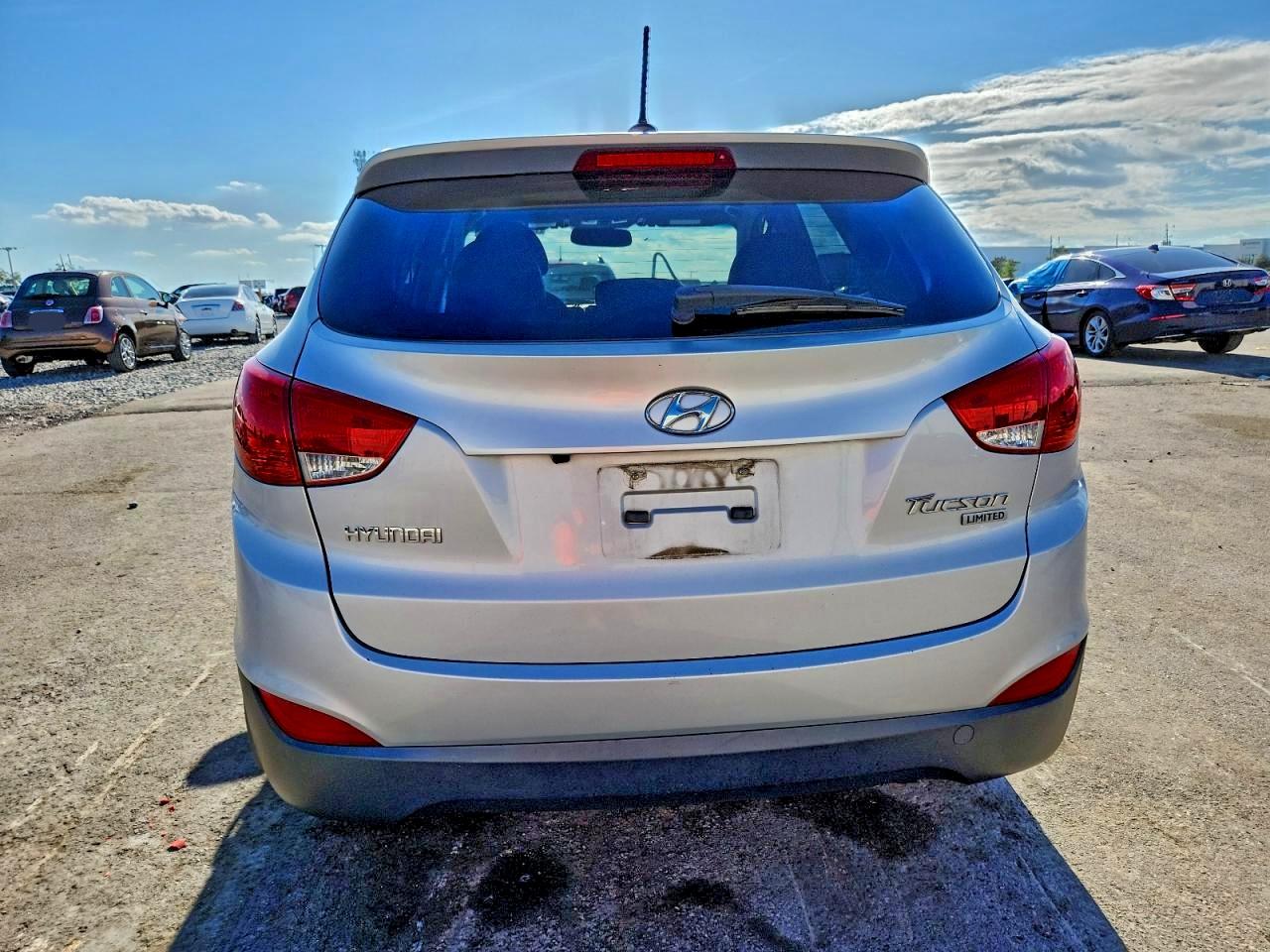 2012 HYUNDAI TUCSON GLS photo 11