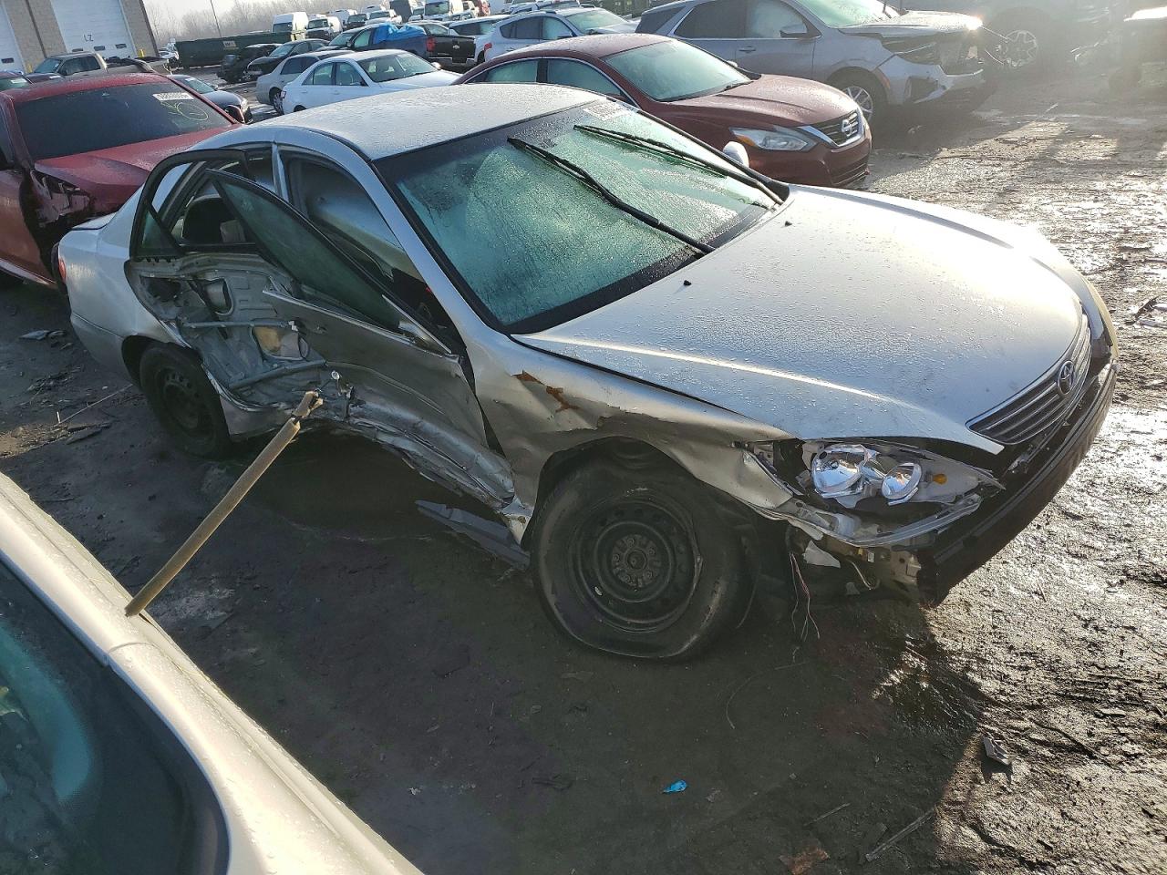2006 TOYOTA CAMRY LE photo 4