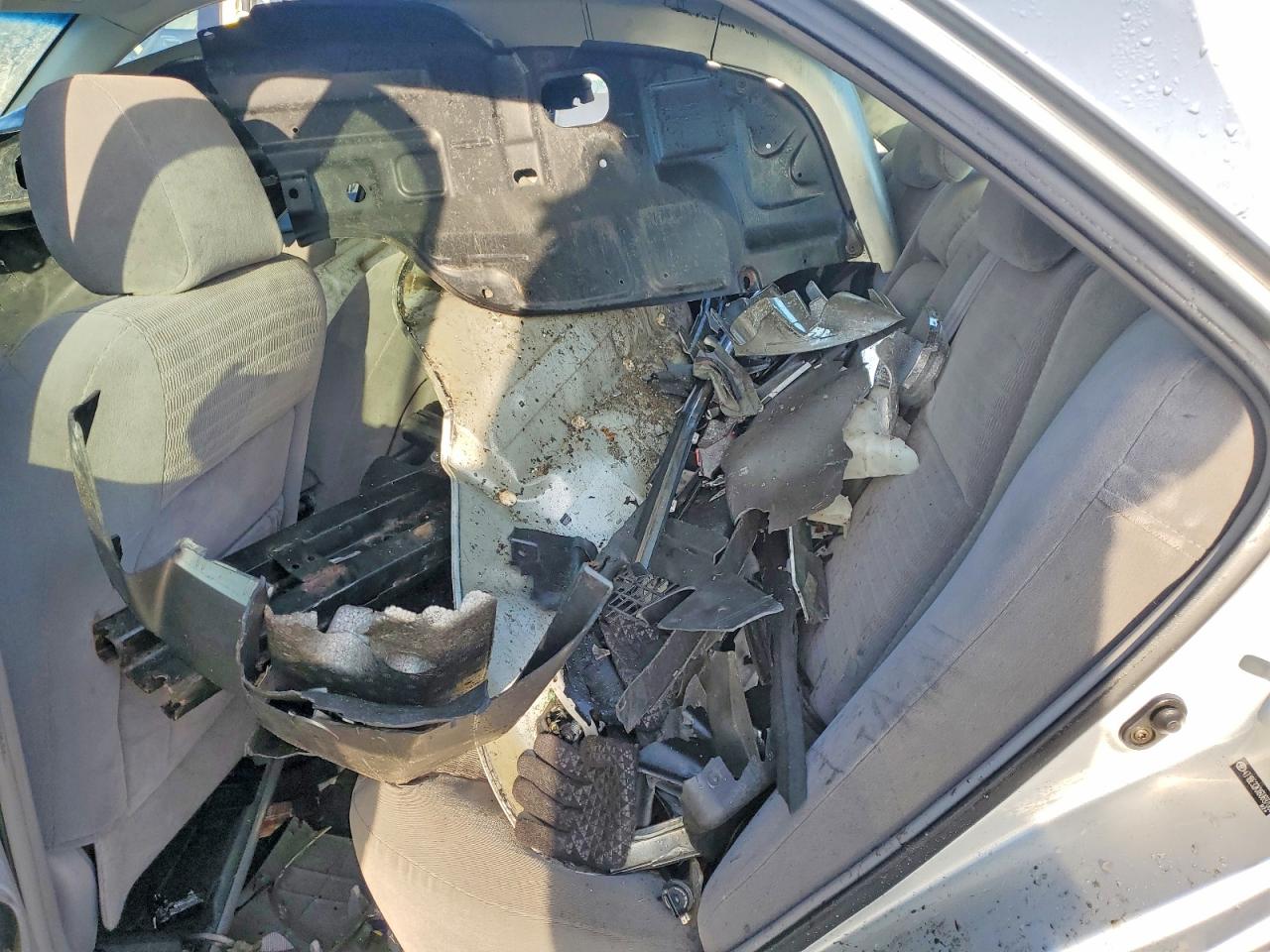 2006 TOYOTA CAMRY LE photo 10