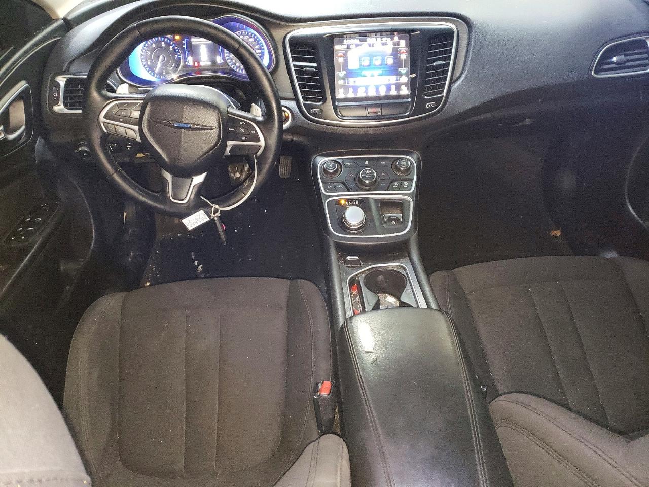 2015 CHRYSLER 200 LIMITED photo 8